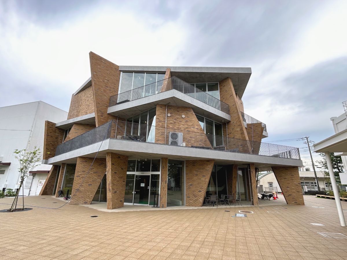 湘南工科大学付属高等学校 図書館棟